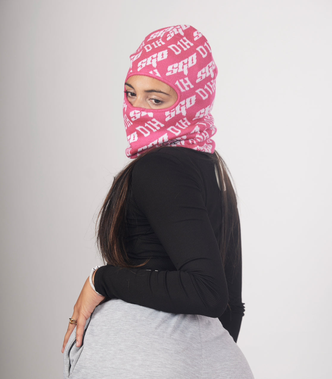 D1H X SGO COLLAB SKI MASK pink