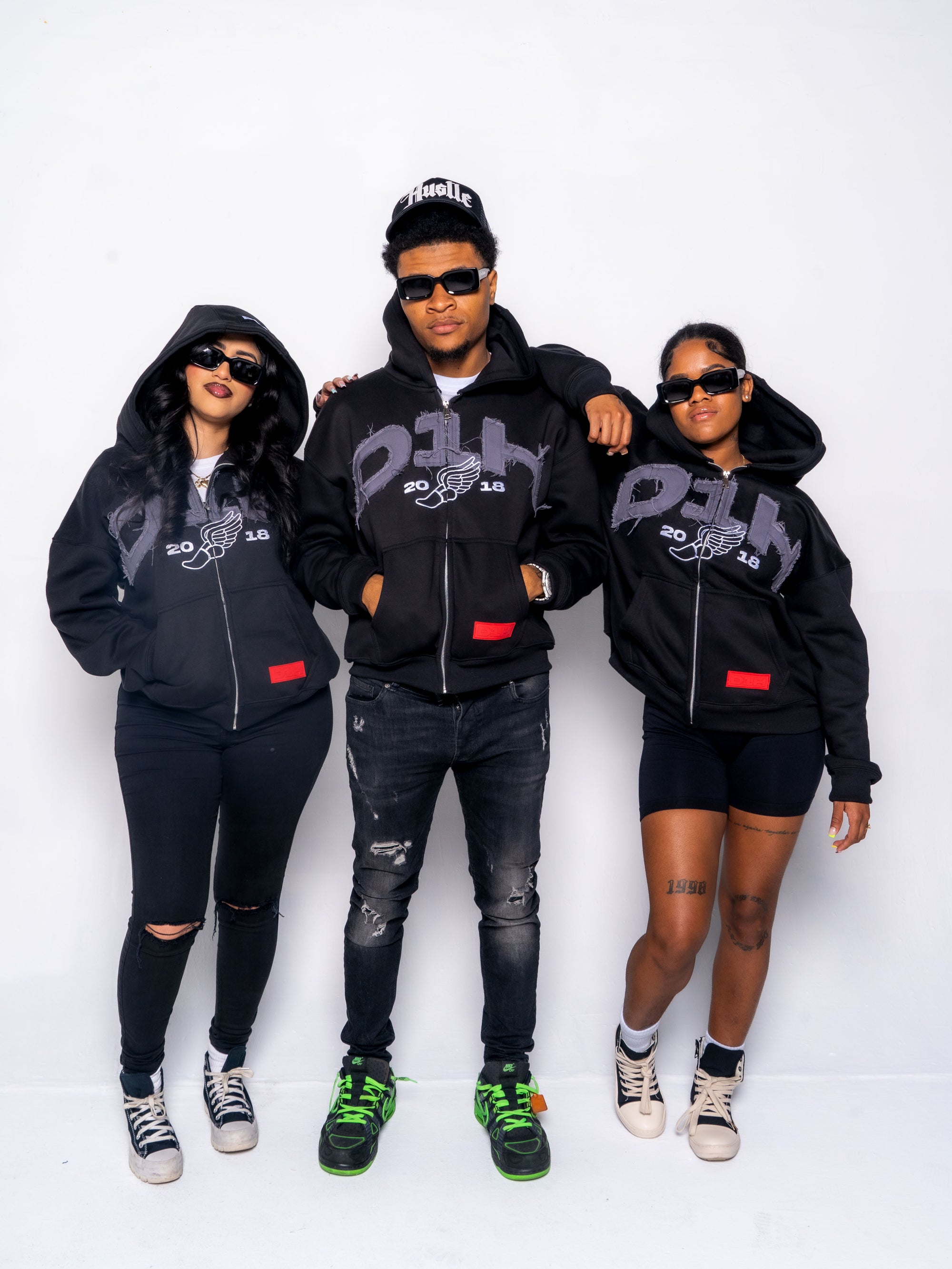 D1H DreamChaser Hoodie ( Black )