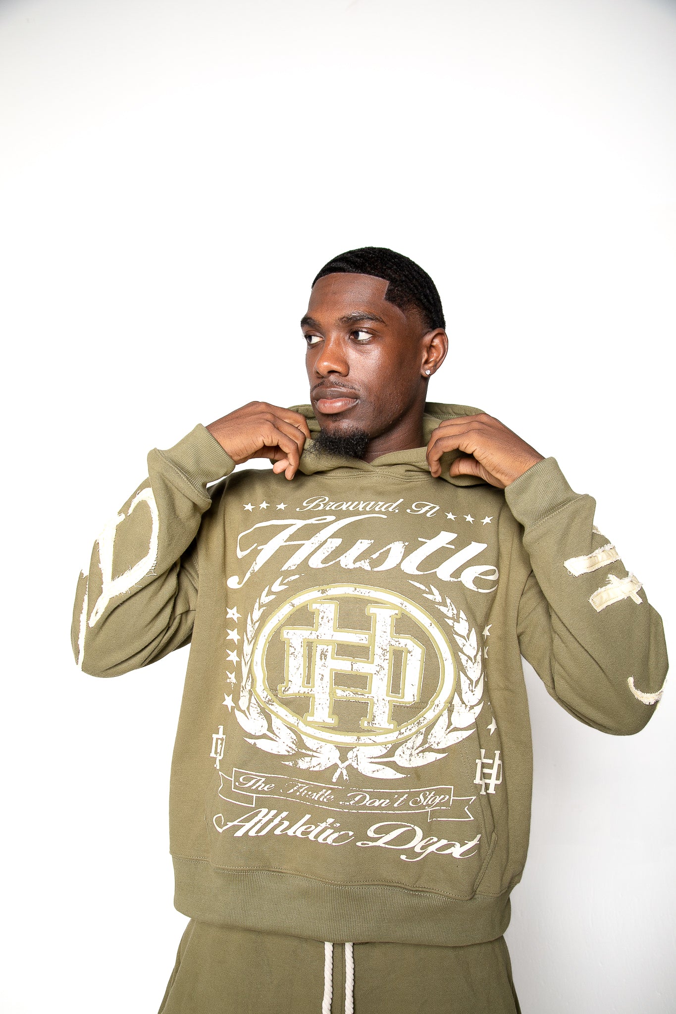 D1H Athletic Set " Olive Green "