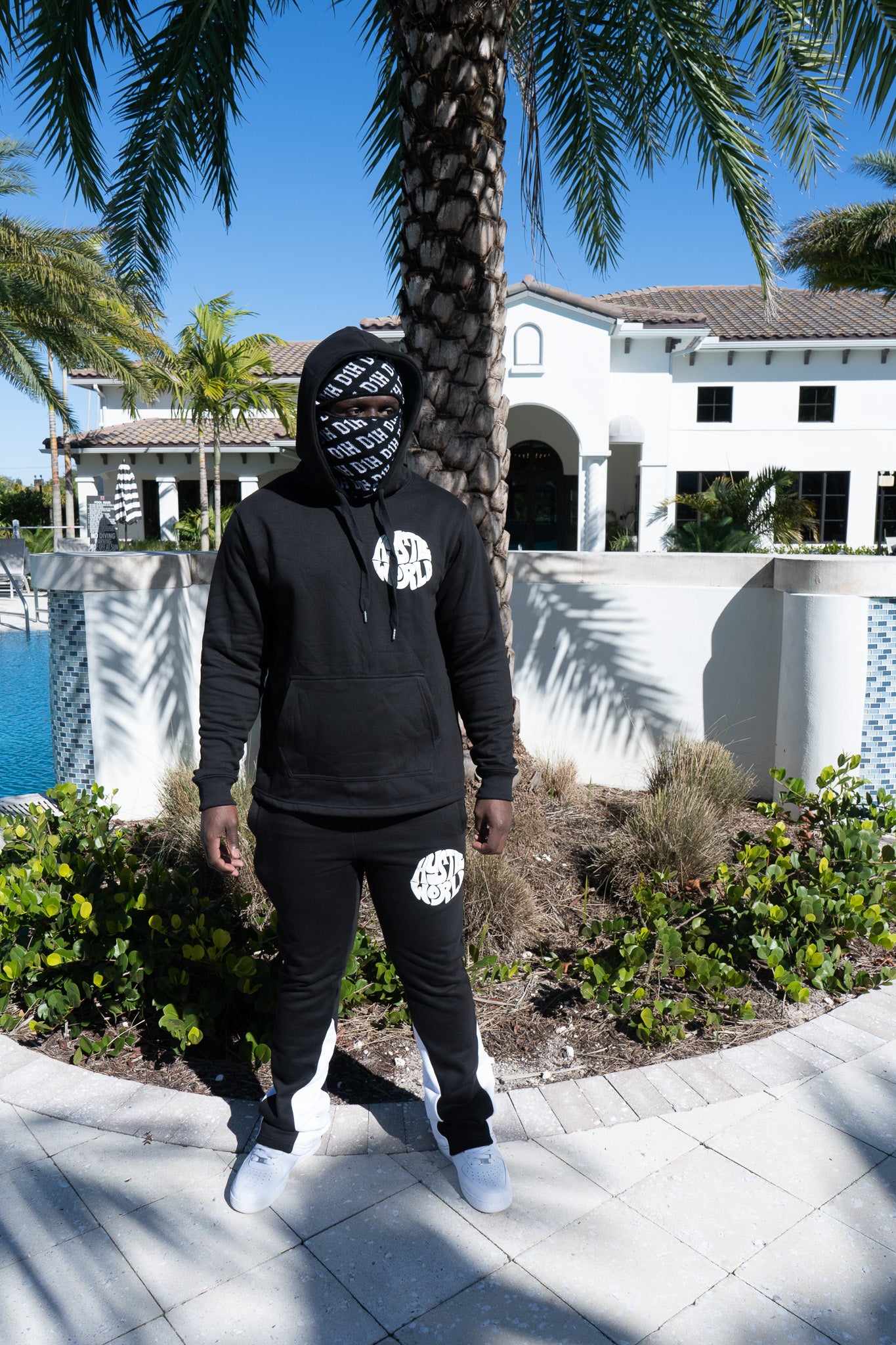 D1H Hustle World Set ( Black )