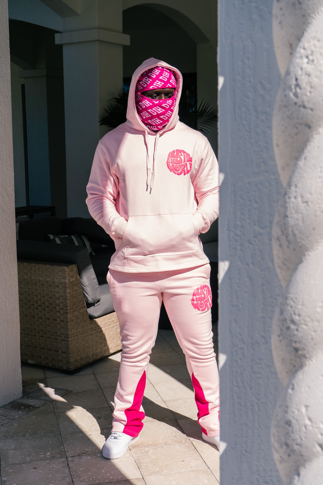 D1H Hustle World Set ( Pink )