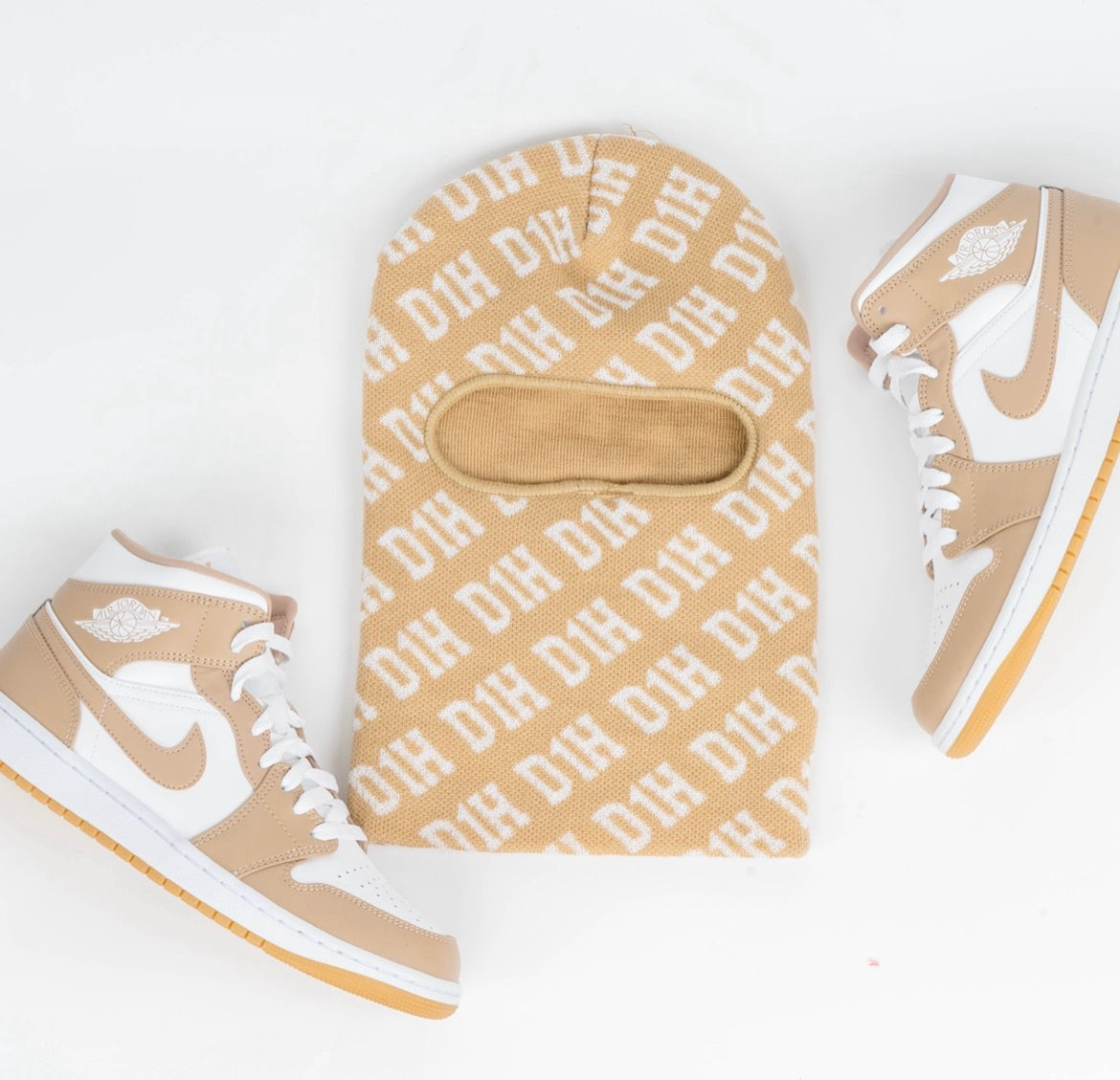 D1H Ski Mask ( TAN )