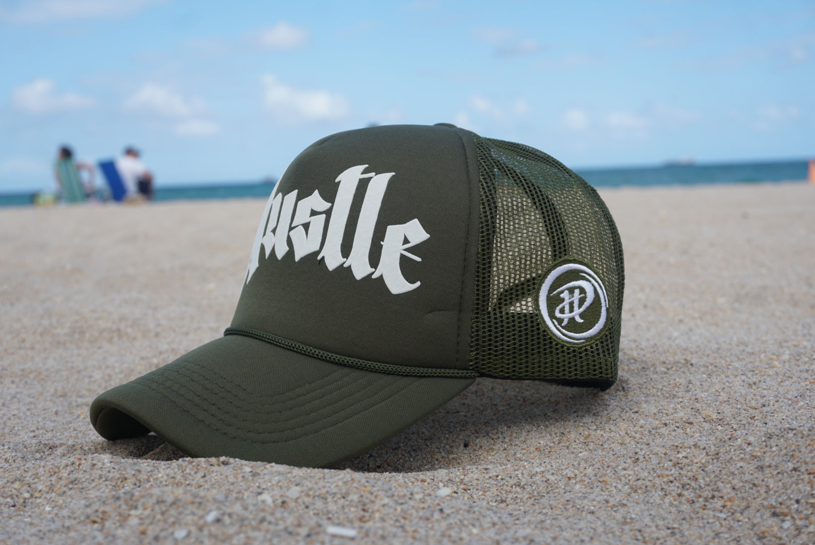 Hustle Trucker ( OLIVE GREEN )
