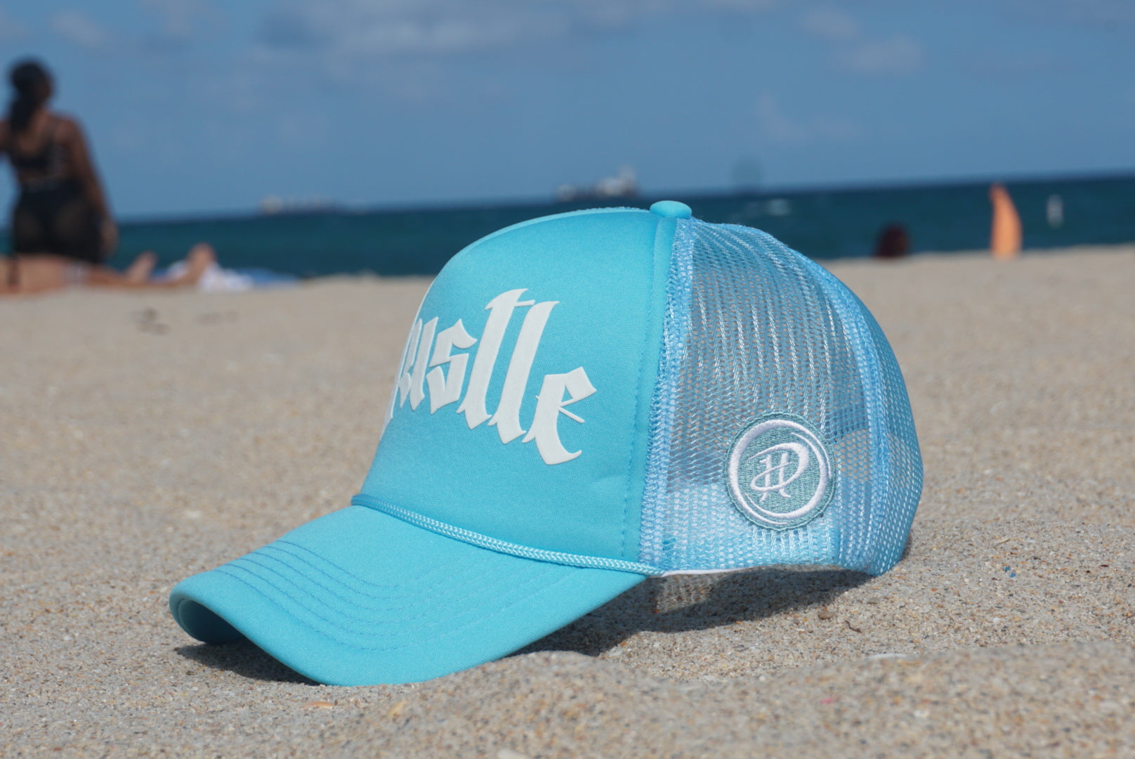 Hustle Trucker ( BLUE )