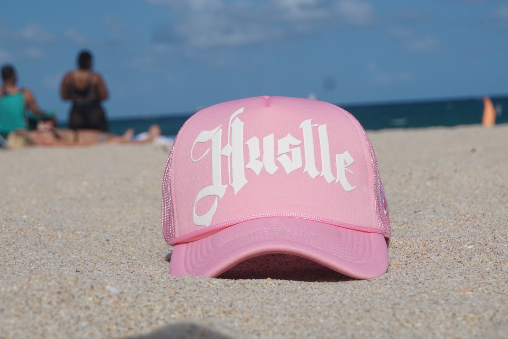 Hustle Trucker ( PINK )
