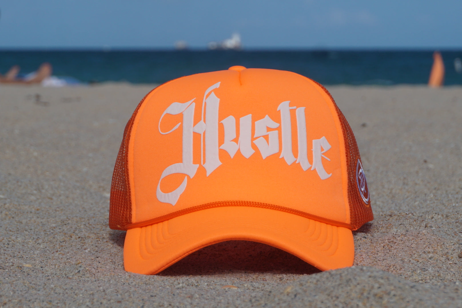 Hustle Trucker ( ORANGE )