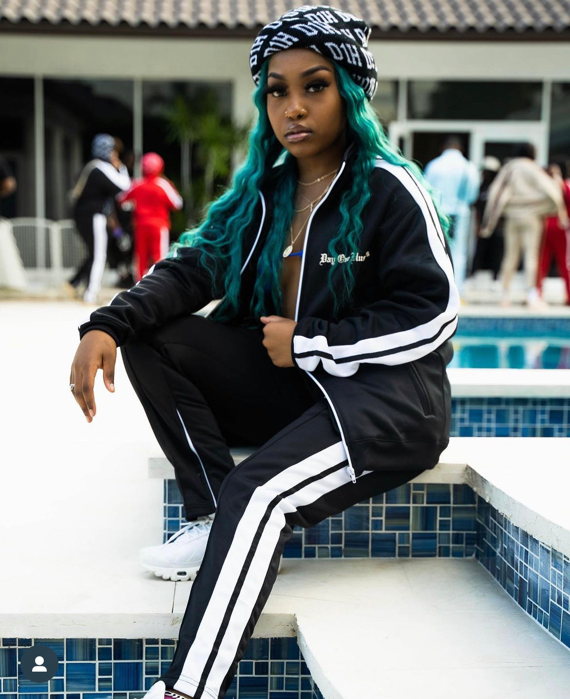 Tracksuit release 2.0 ( BLACK )