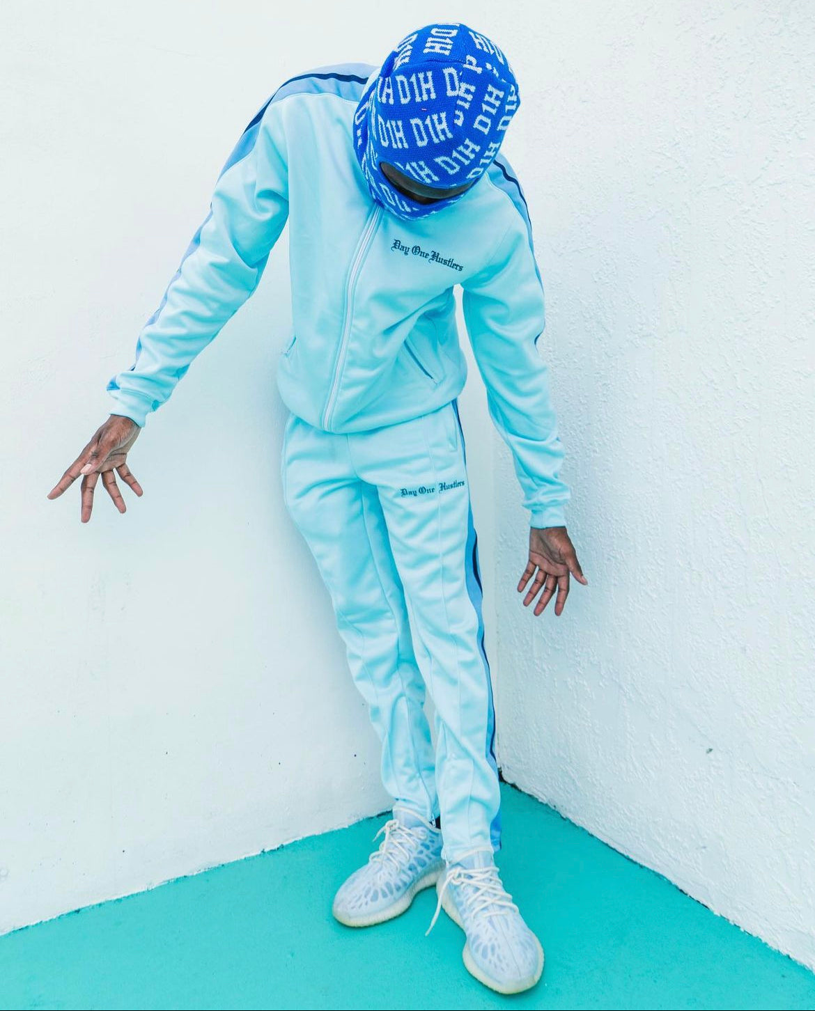 Tracksuit release 2.0 ( BLUE )