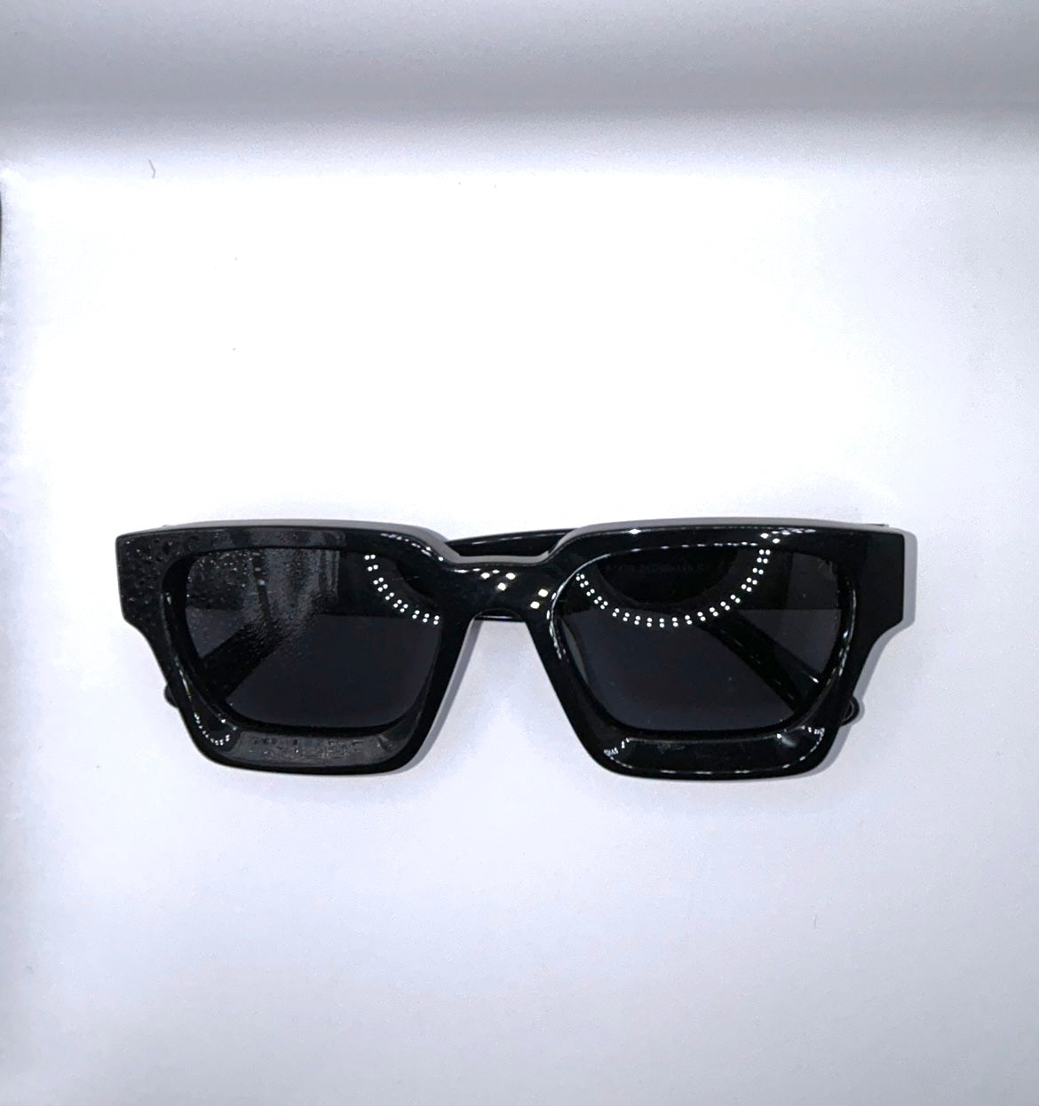 D1H Sunglasses ( Black )